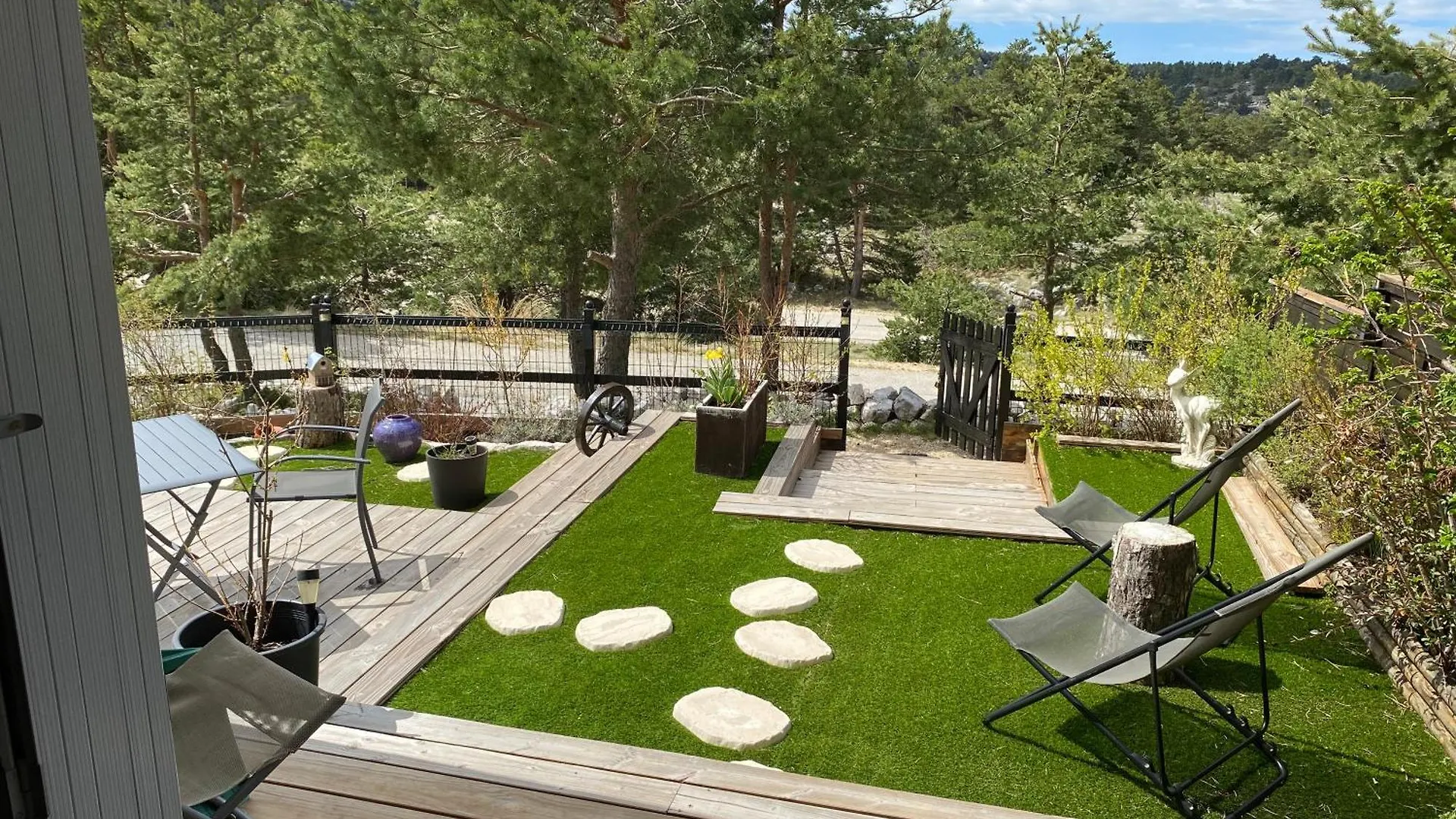 Apartment Location Studio Avec Jardin En Hameau II Greolieres France